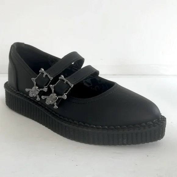 T.U.K. Footwear Black Women Platform Mary Jane 2 Strap Skull Buckle Shoes Size 6 - Picture 6 of 10